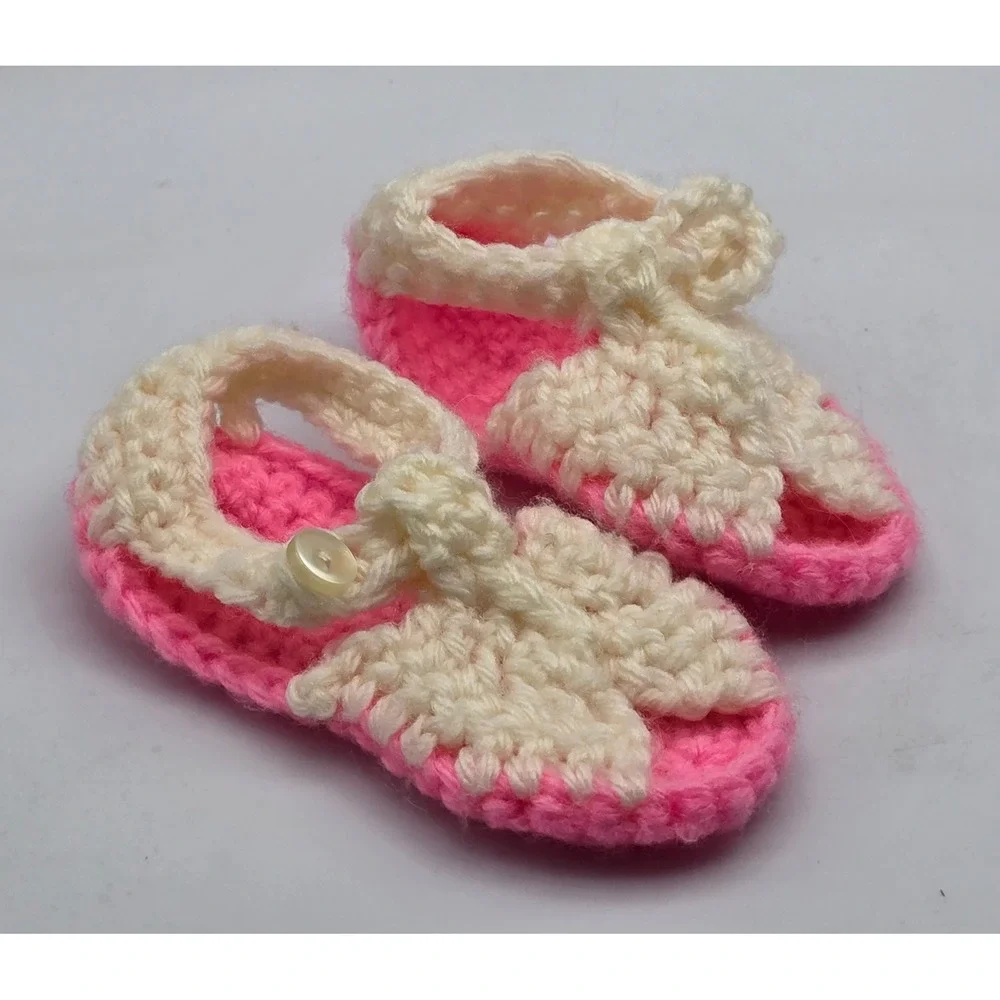 Vintage Handmade Crochet Baby Sandals Pink Cream Knit Booties Button Strap 4C
